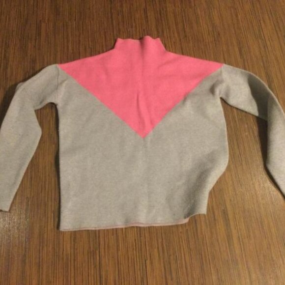 Cynthia Rowley Pink and Grey Sweater - Picture 2 of 2